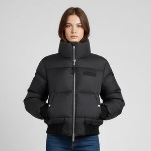 Dsquared Black Short Down Parka - S/M, hooded! 🇨🇦